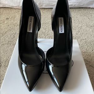 Steve Madden Vixen Black Patent Pumps